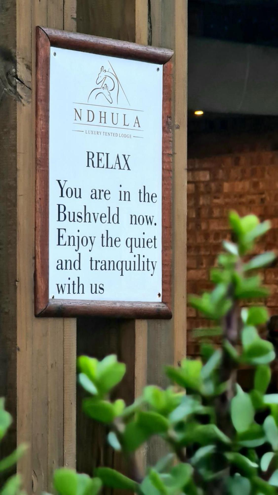 Ndhula Luxury Tented Lodge ไวท์ริเวอร์ ภายนอก รูปภาพ