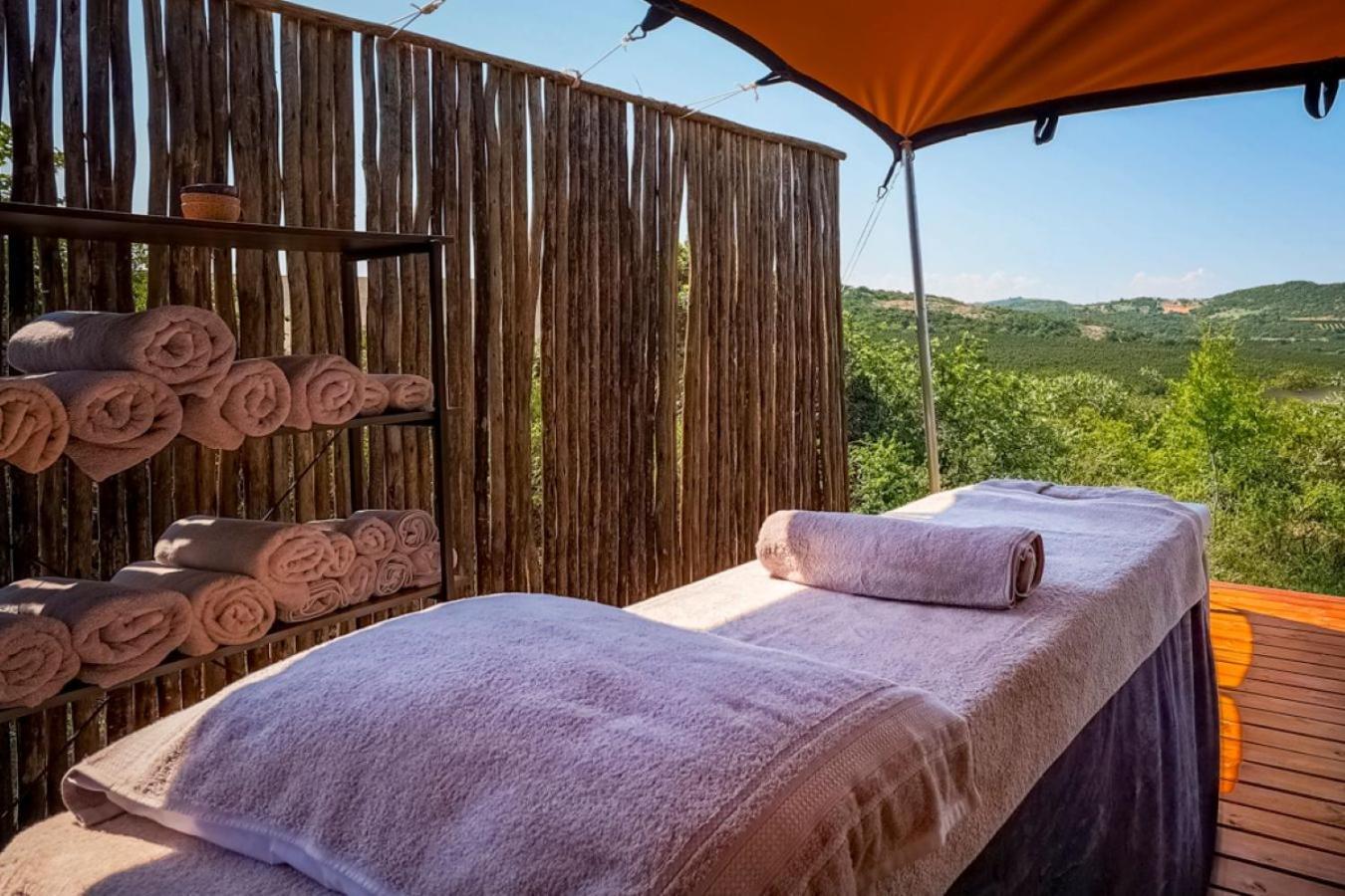Ndhula Luxury Tented Lodge ไวท์ริเวอร์ ภายนอก รูปภาพ