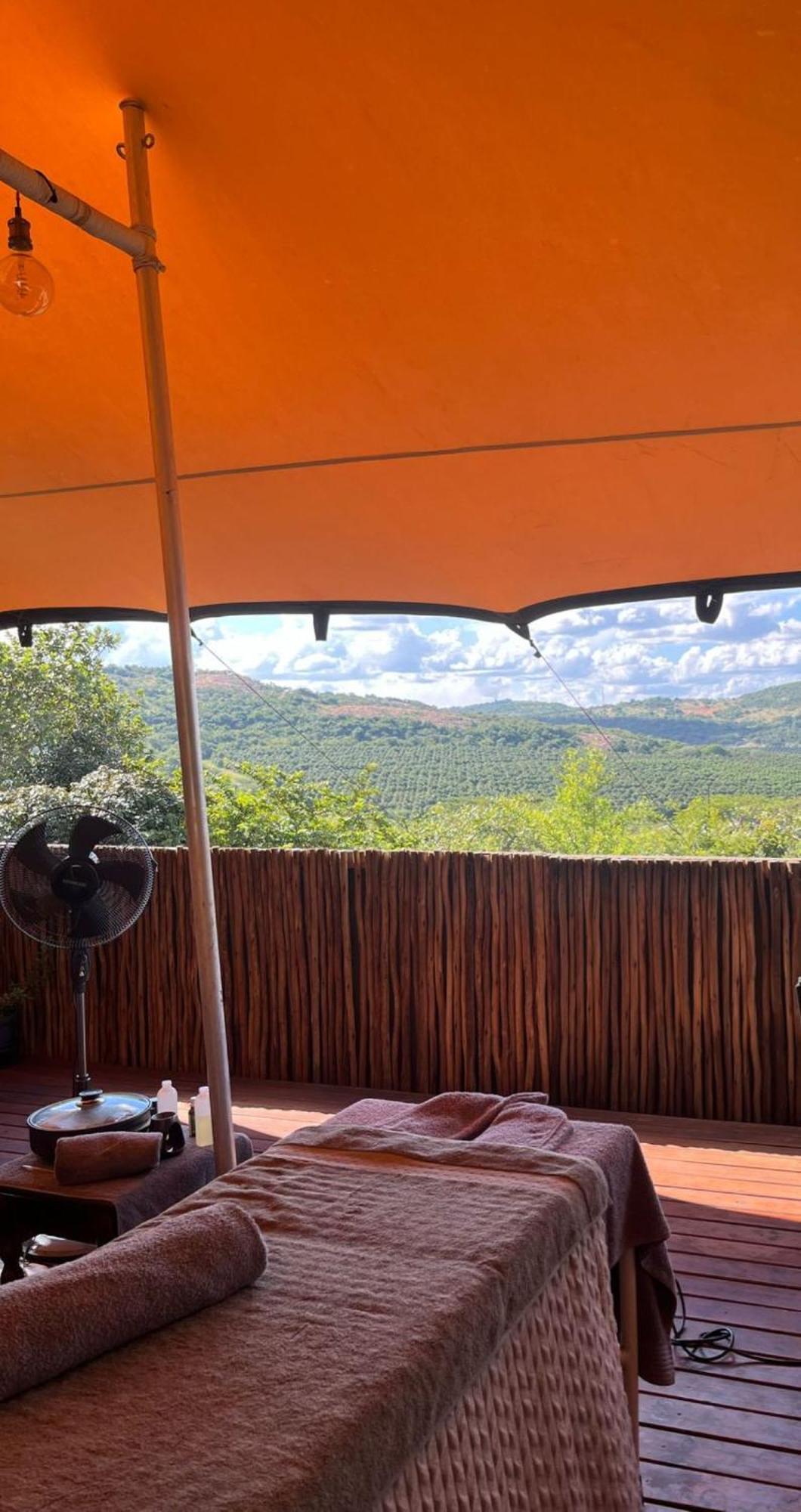 Ndhula Luxury Tented Lodge ไวท์ริเวอร์ ภายนอก รูปภาพ