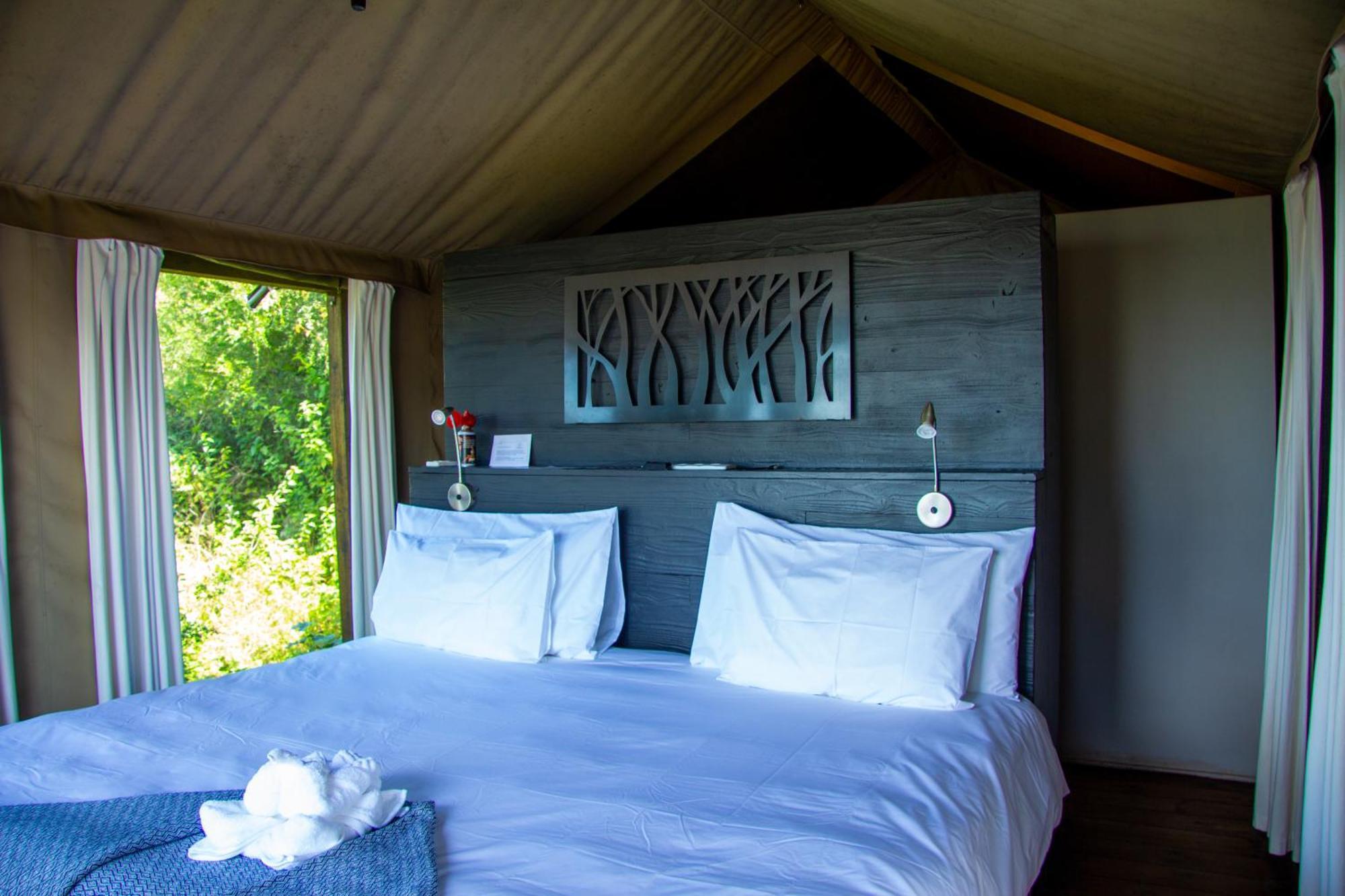 Ndhula Luxury Tented Lodge ไวท์ริเวอร์ ภายนอก รูปภาพ